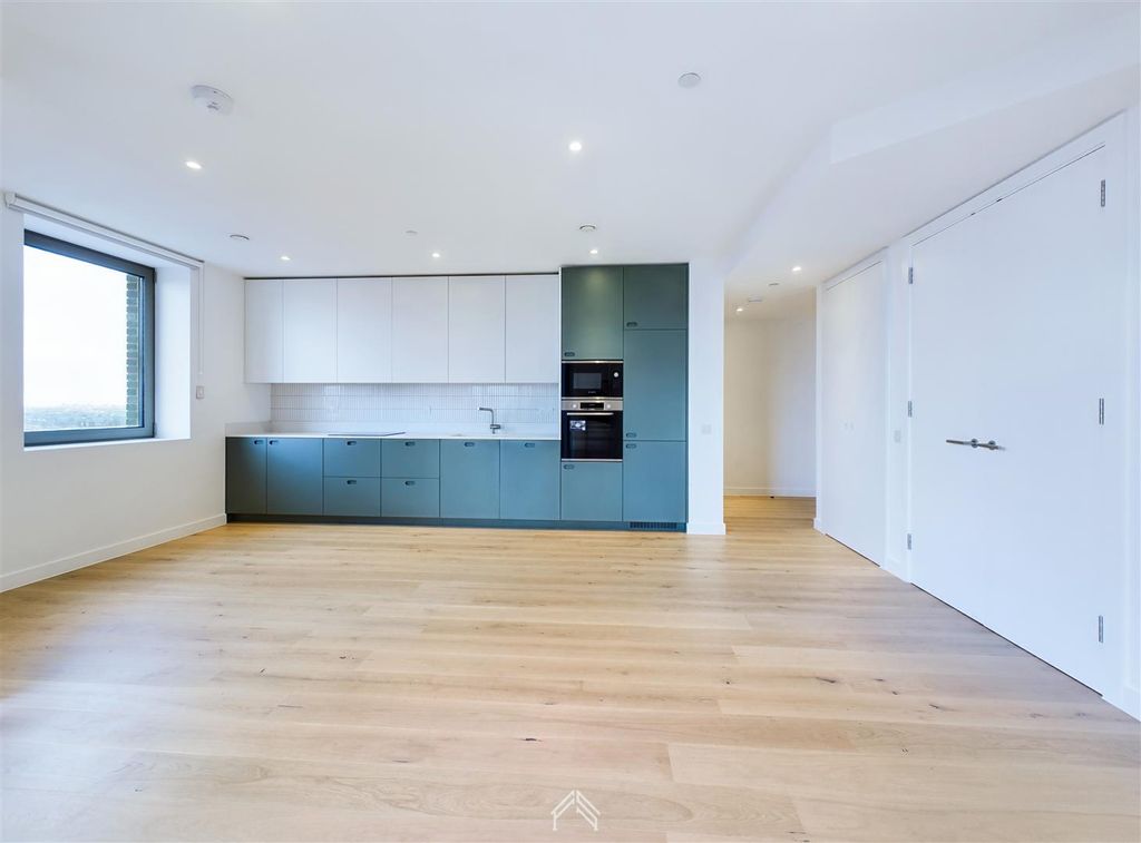 Property photo 1 of 14 2.Jpg