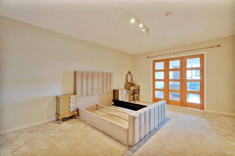 Property photo 1 of 20 Master