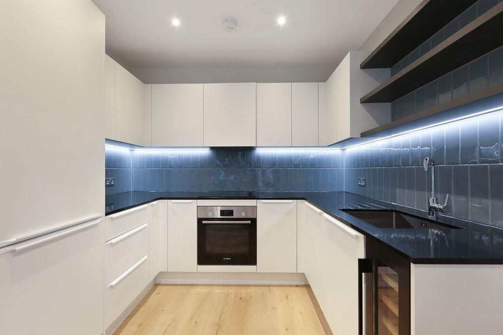 Property photo 3 of 12 Nu54978Q.Jpeg