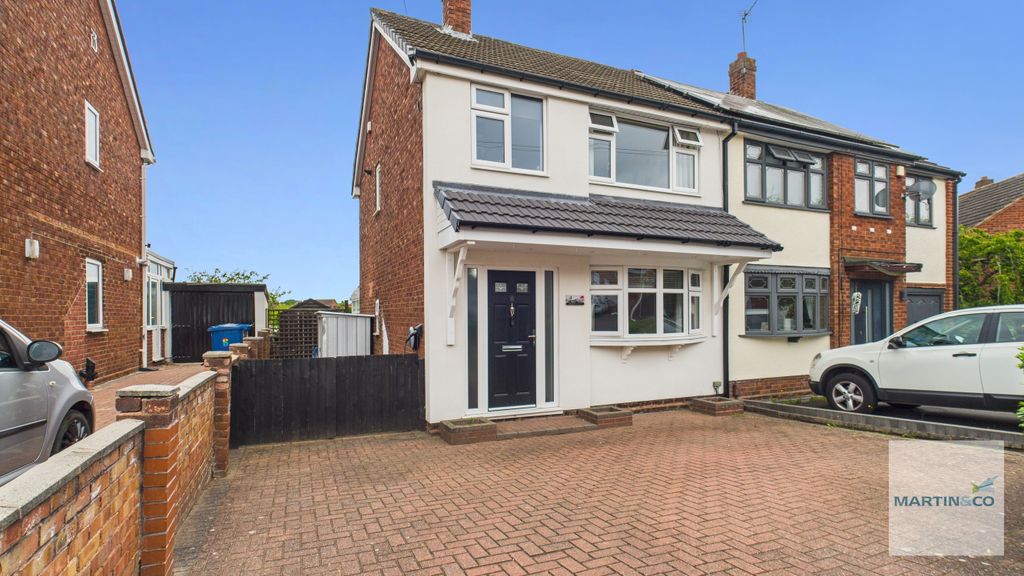Property photo 1 of 21 Cam03663G0-Pr0169-Still019
