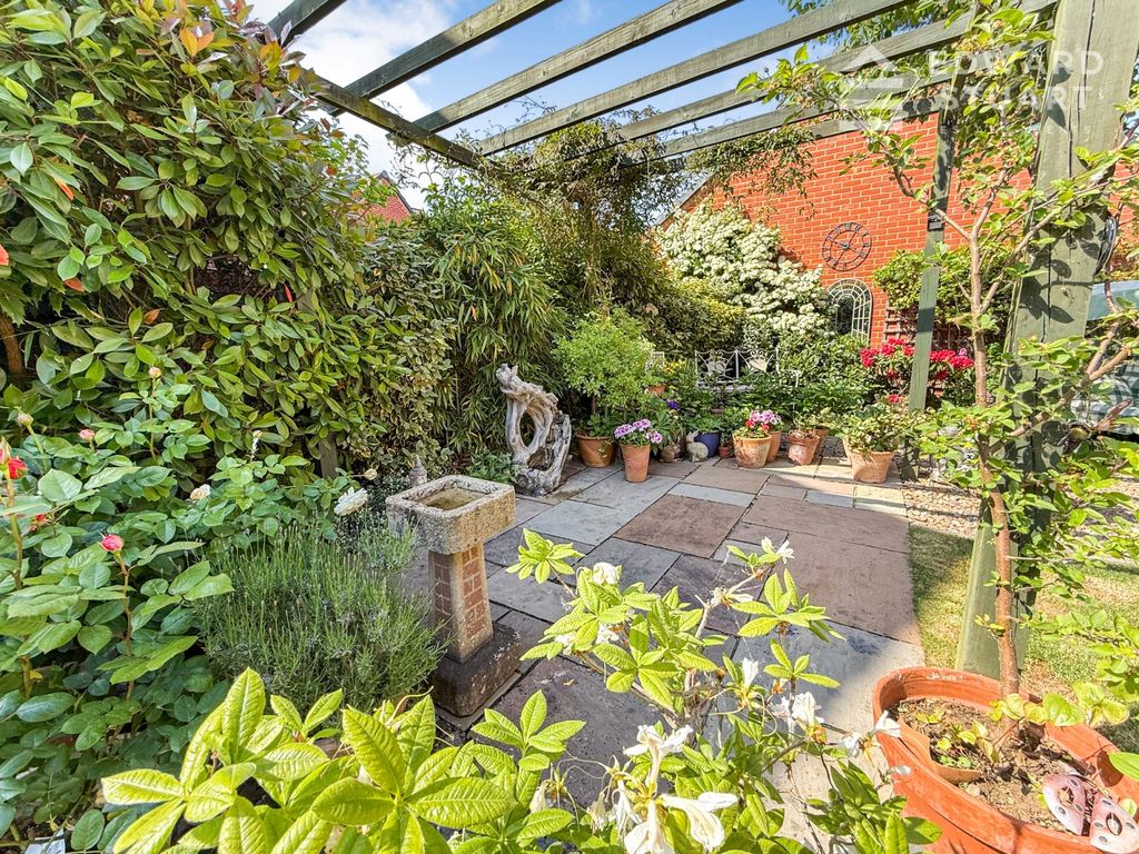 Property photo 3 of 22 Picture No. 06