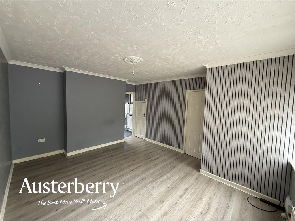 Property photo 2 of 12 Img_9628.Jpg