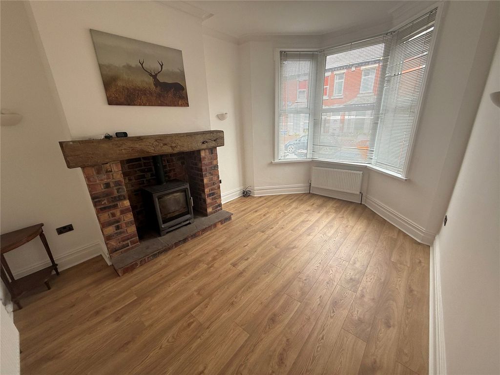 Property photo 3 of 13 Picture No. 05