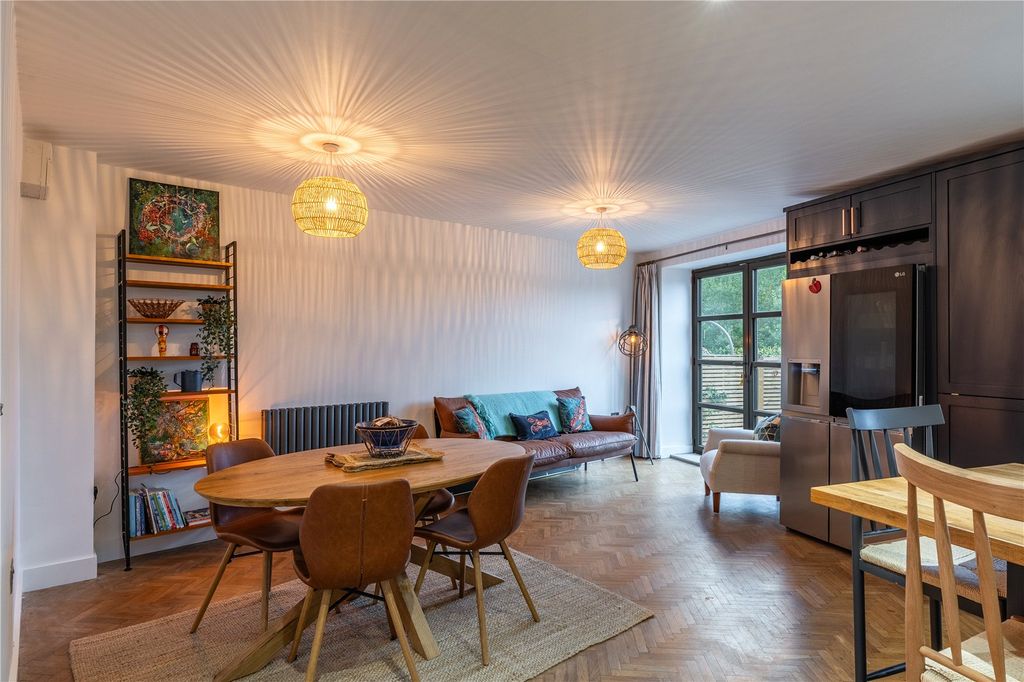 Property photo 3 of 37 Picture No. 37