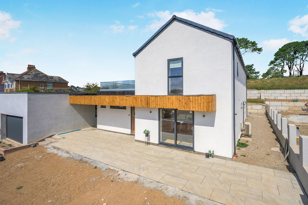 Property photo 1 of 47 Pbox-Img.Jpg