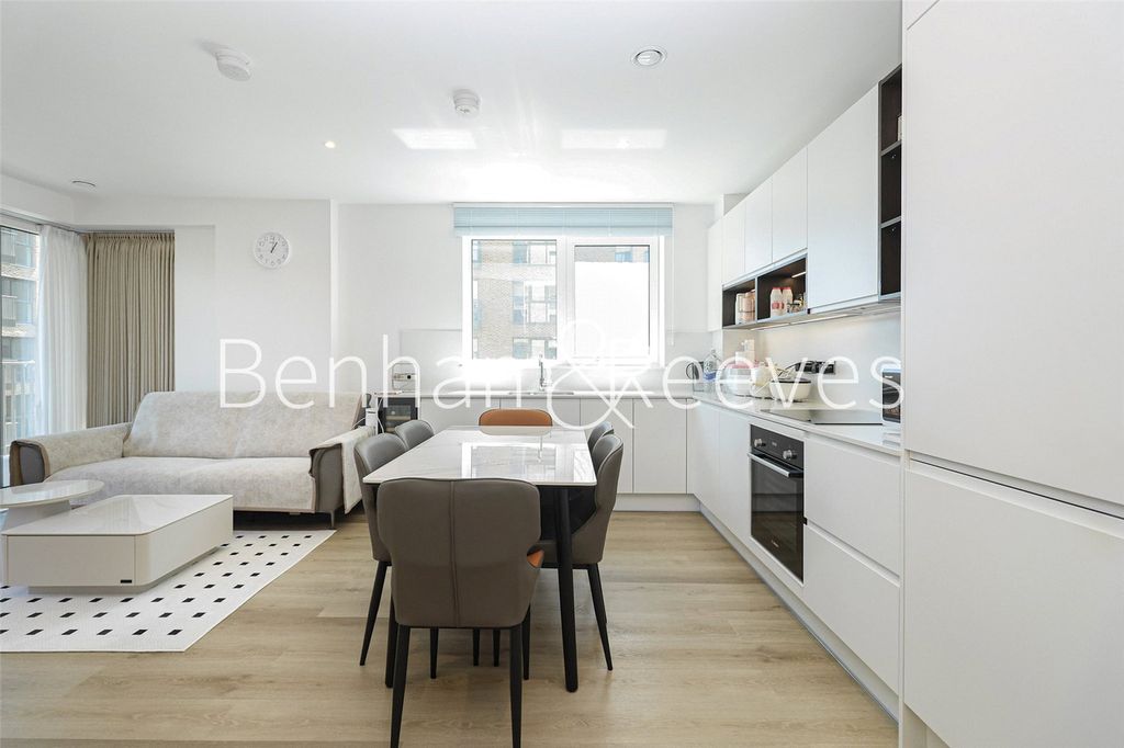 Property photo 3 of 23 Picture No. 03