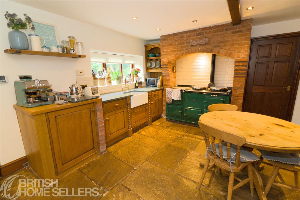 Property photo 3 of 44 Picture No. 75