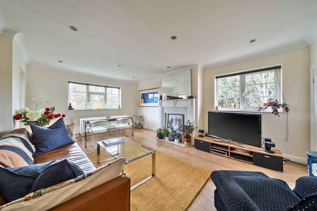 Property photo 3 of 15