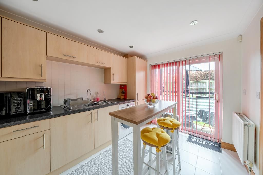 Property photo 2 of 18 Kitchen