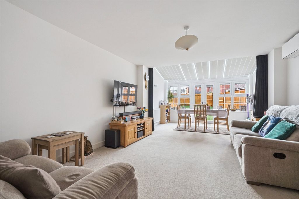 Property photo 3 of 13 Picture No. 30