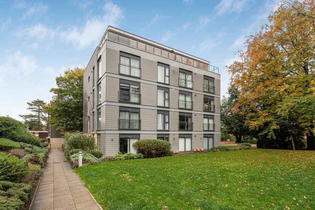 Property photo 2 of 11