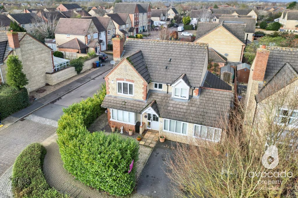 Property photo 1 of 24 4304992