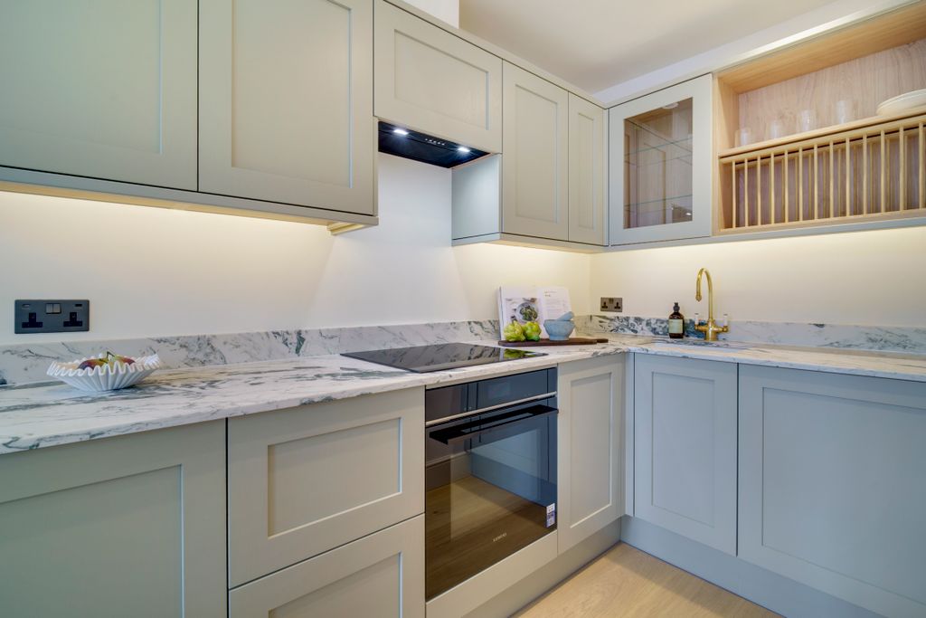 Property photo 3 of 13 Southwellhouse,Flatp-37