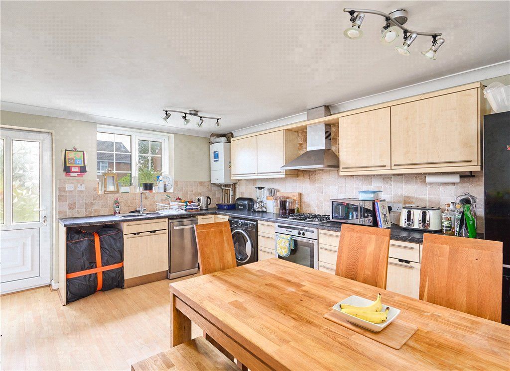 Property photo 2 of 13 Dining/ Kitchen
