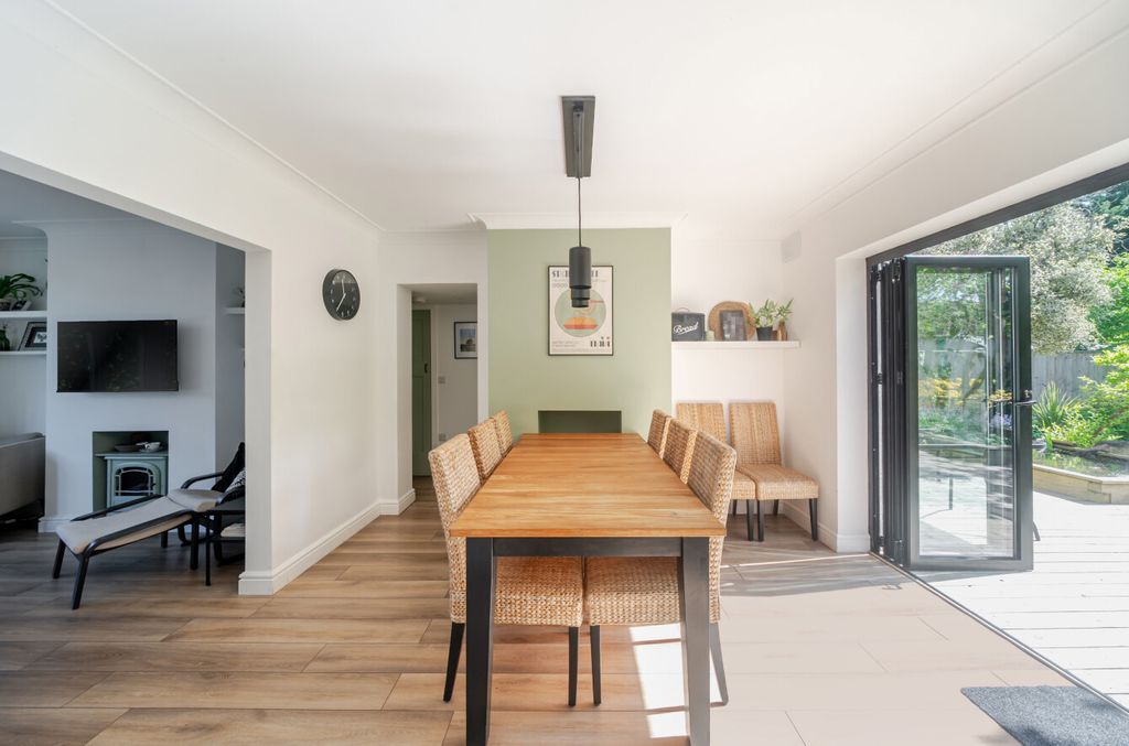 Property photo 3 of 19 1441419-26-69E95A...