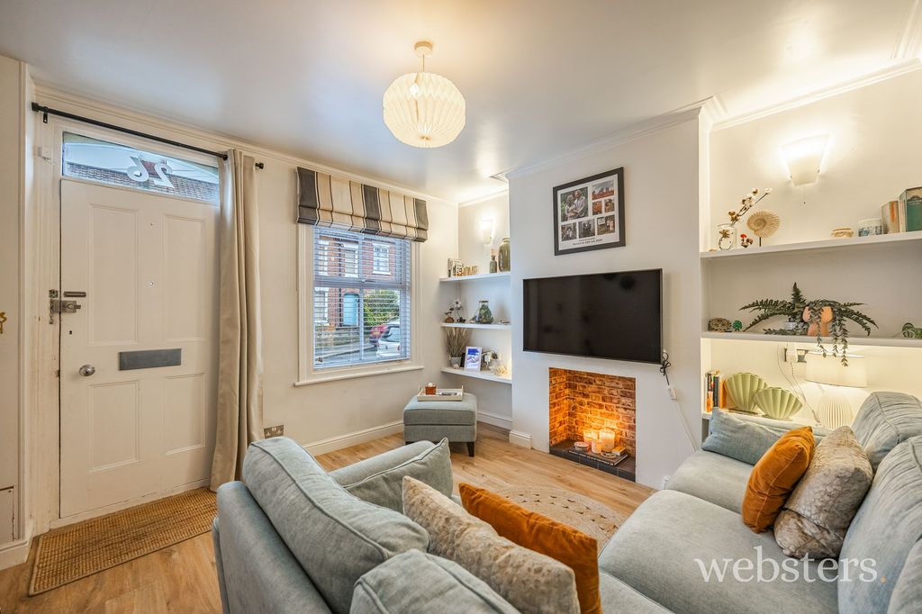 Property photo 2 of 19