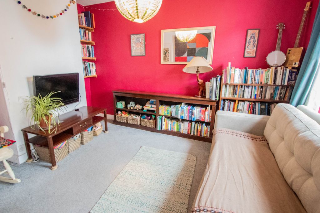 Property photo 3 of 17