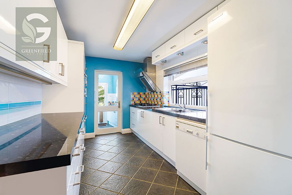 Property photo 3 of 16 Riverholme Drive, West Ewell, Epsom, Surrey, Kt19 9Tg