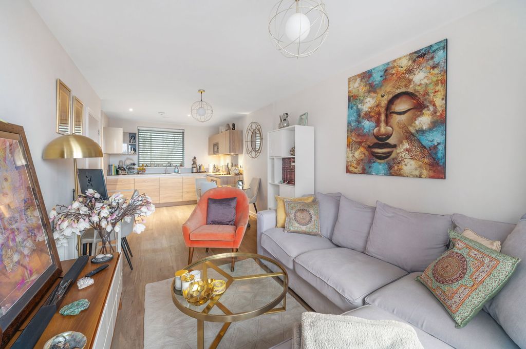 Property photo 2 of 15