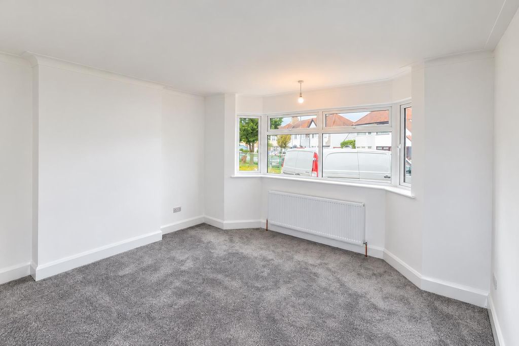 Property photo 3 of 7 Bedroom 2 St Lukes Road.Png