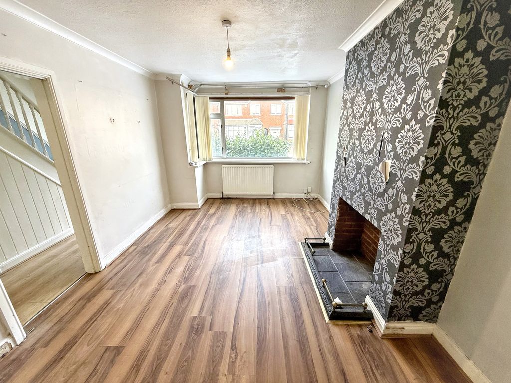 Property photo 3 of 22