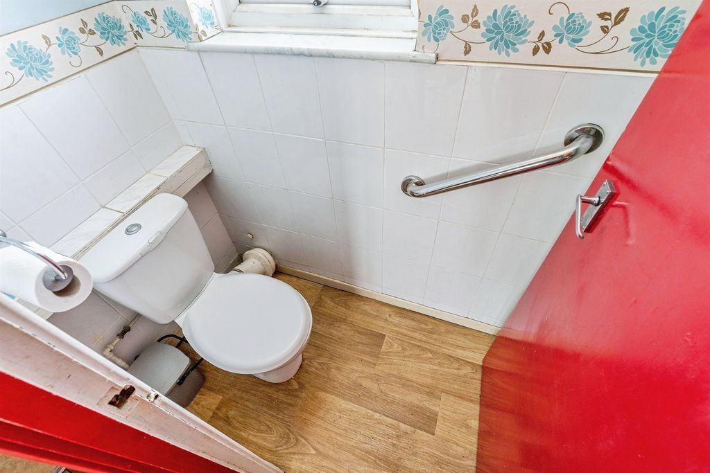 Property photo 3 of 19