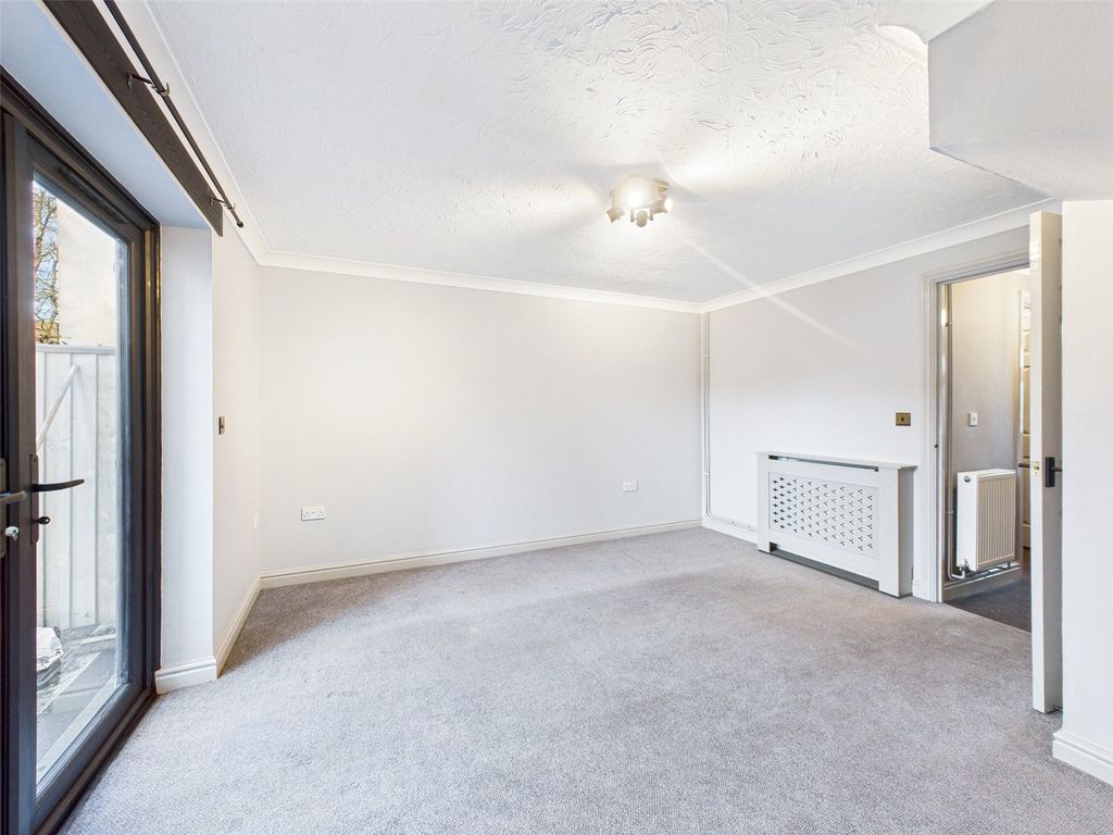 Property photo 2 of 8 Living/Dining Room