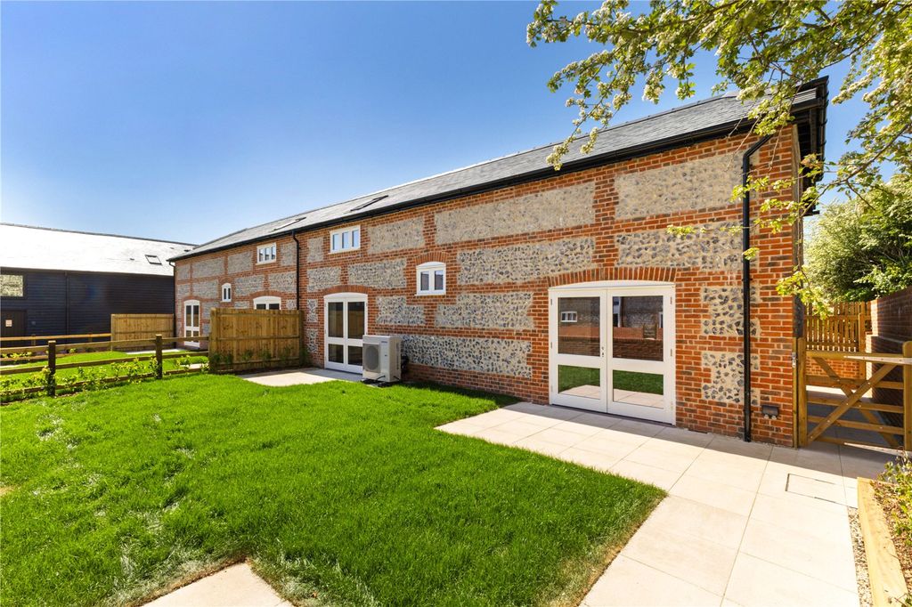 Property photo 2 of 8 1 Egbury Barns