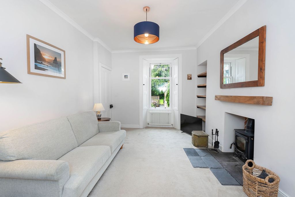 Property photo 2 of 19 Property Image 2