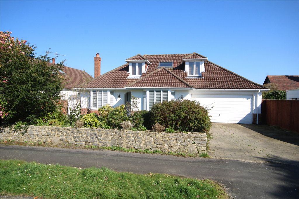 Property photo 1 of 18 Picture No. 23