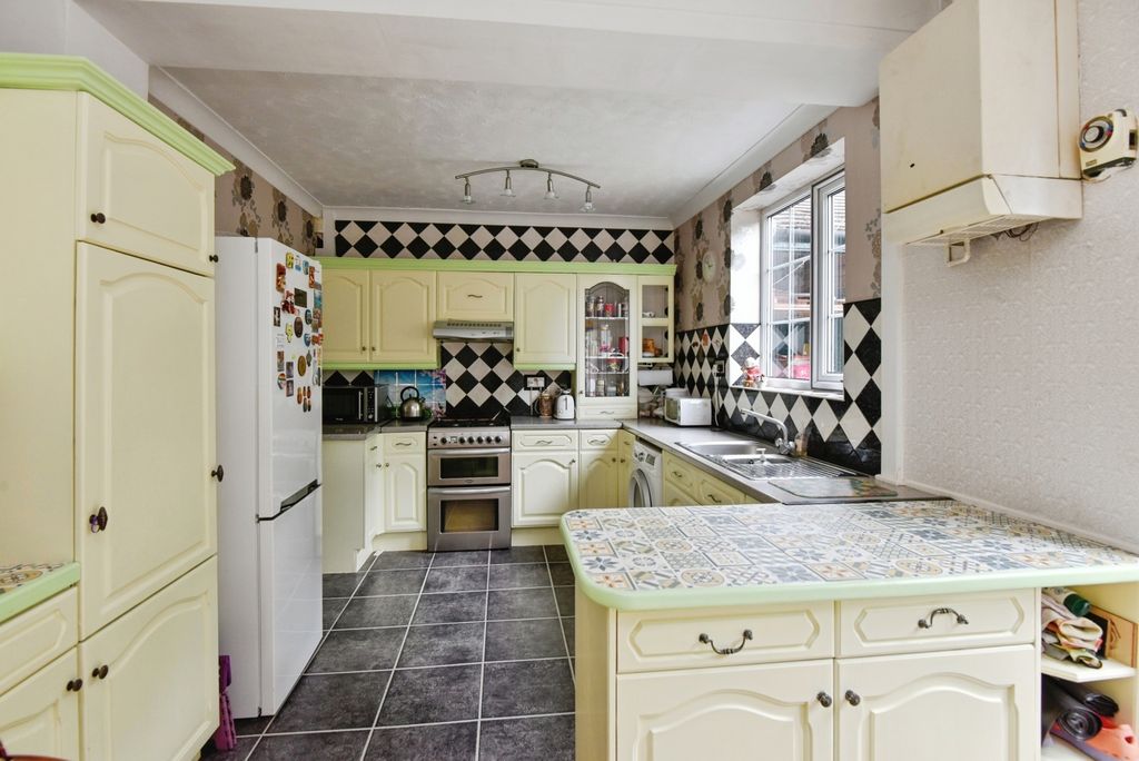 Property photo 2 of 26 Pbox-Img.Jpg