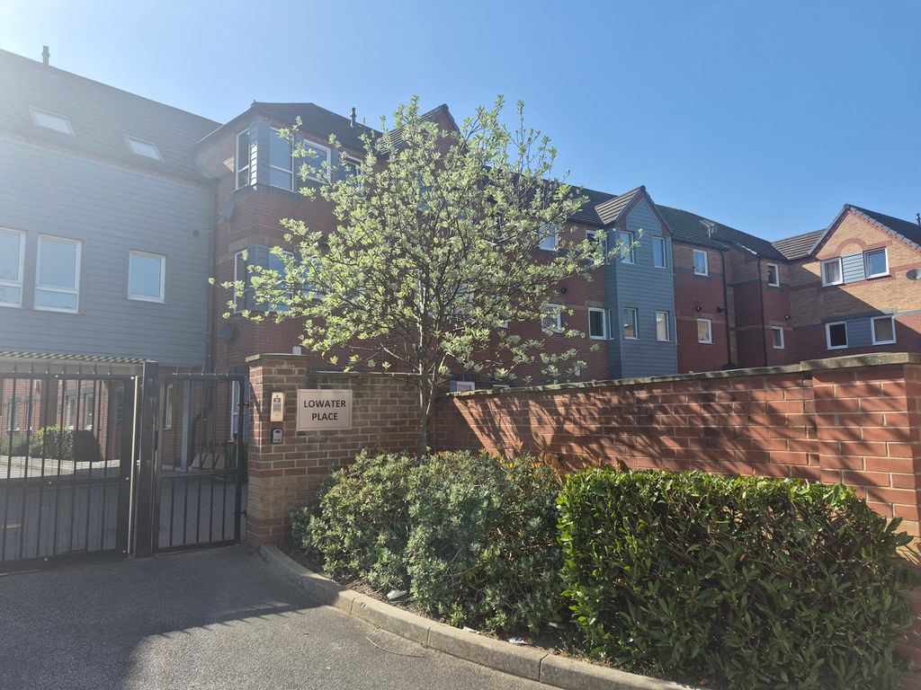 Property photo 2 of 10