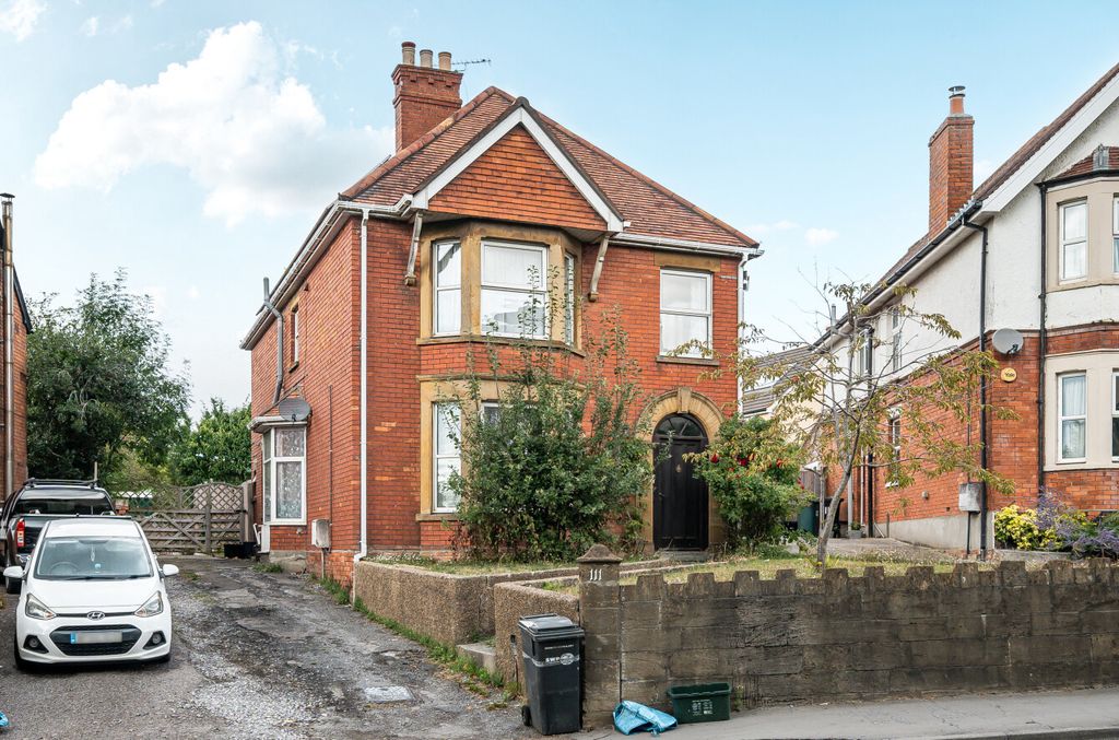 Property photo 1 of 20 1332925-20-688B94...