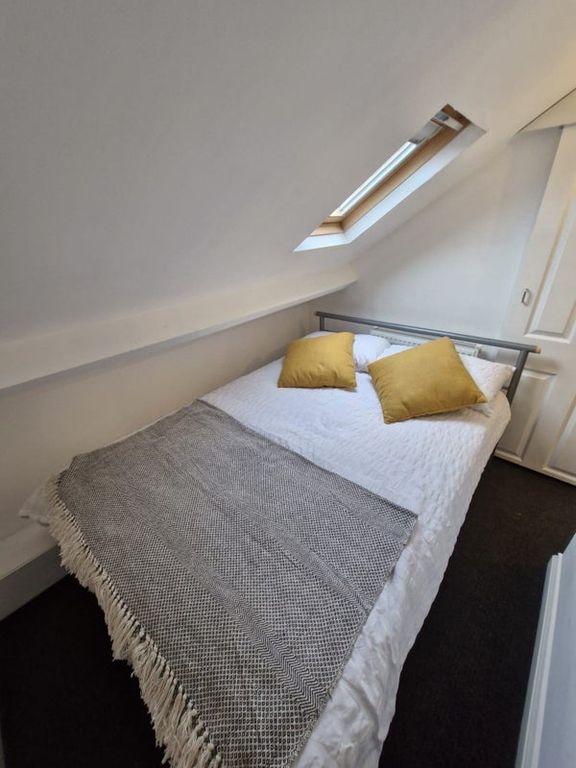 Property photo 3 of 8 Bright Attic Bedroom With A Cozy Double Bed...