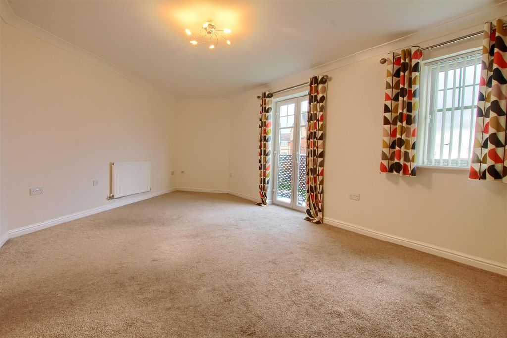 Property photo 3 of 6
