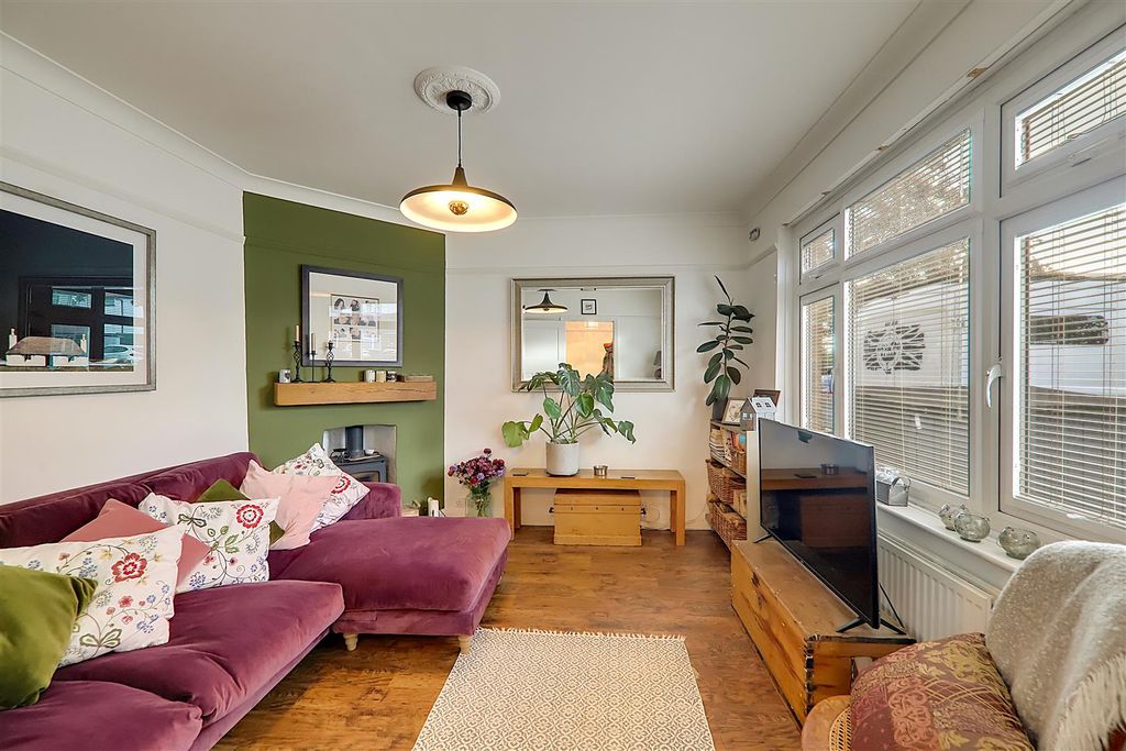 Property photo 3 of 19 Img_9424-Img_9426.Jpg