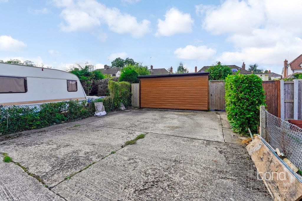 Property photo 3 of 21