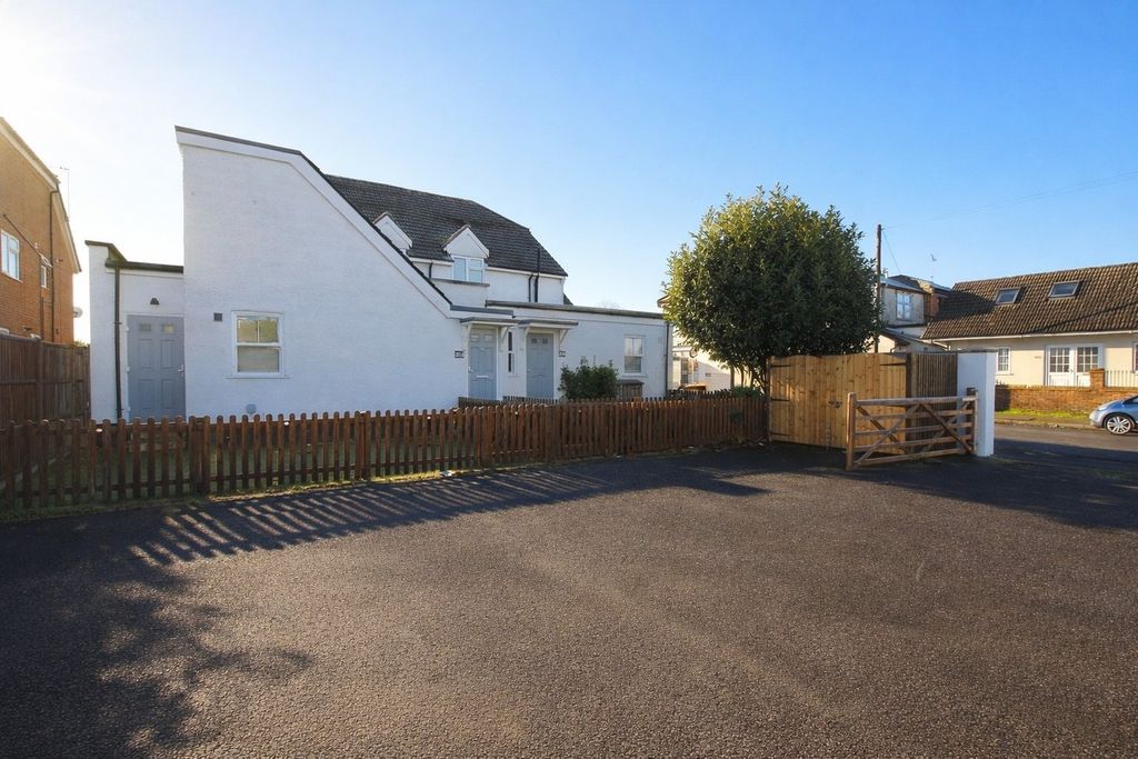 Property photo 1 of 11 Front