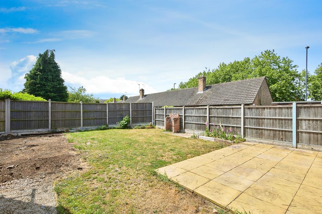 Property photo 3 of 17