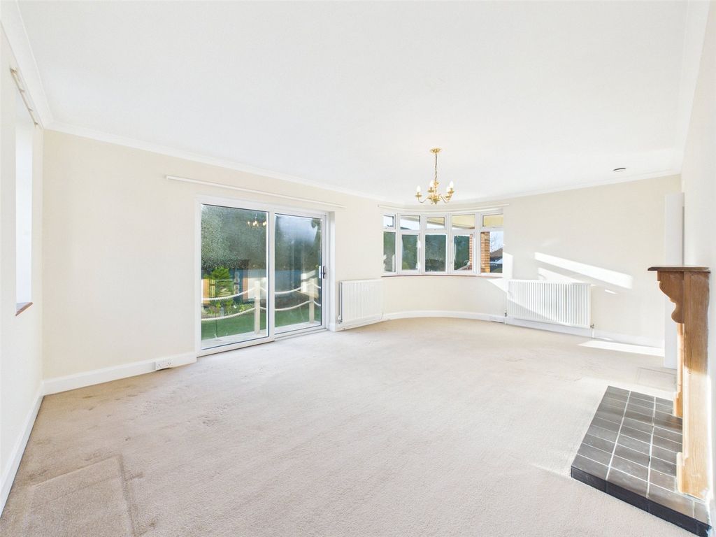 Property photo 3 of 22 Picture No. 04