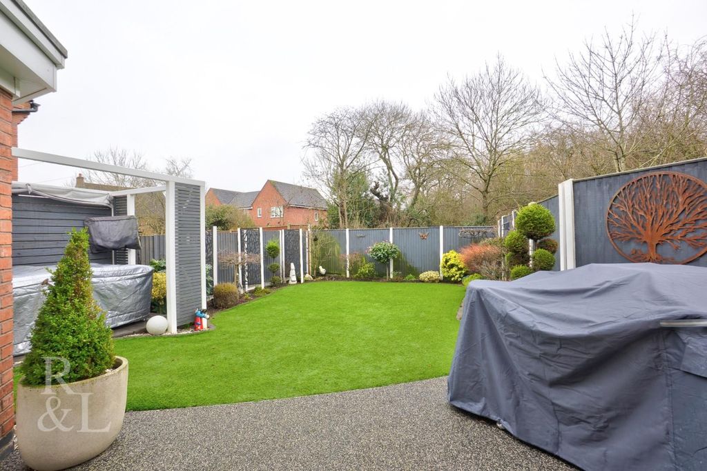 Property photo 2 of 28 23 Glemorgan Way (9).Jpg