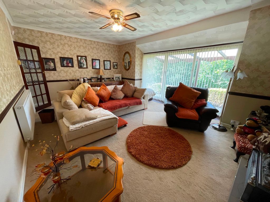 Property photo 3 of 27
