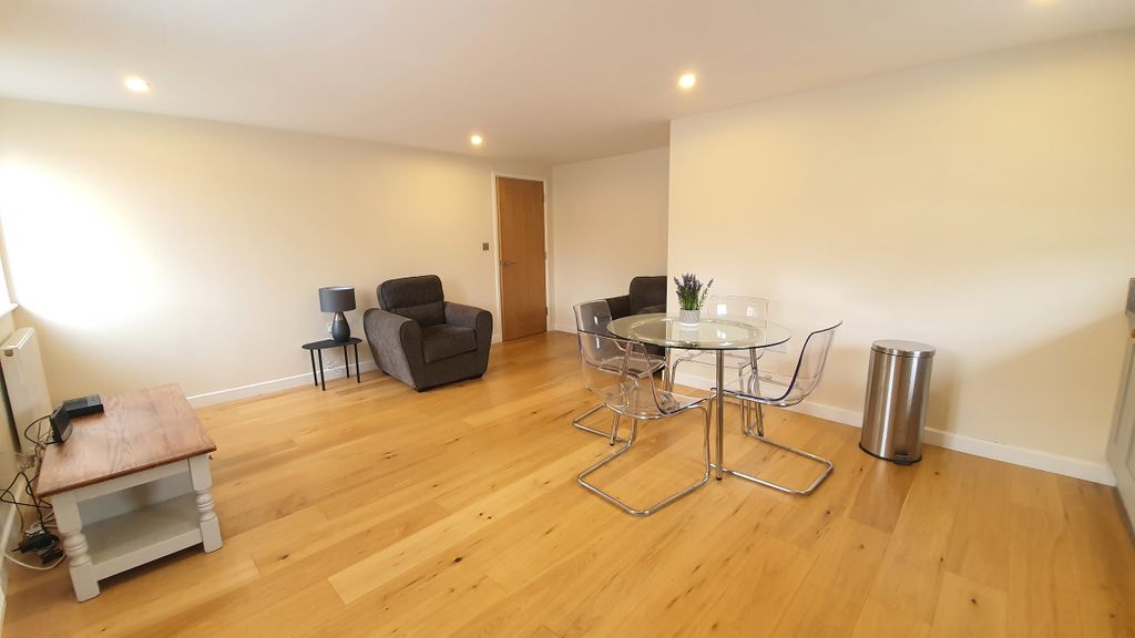 Property photo 2 of 7 Liv 2