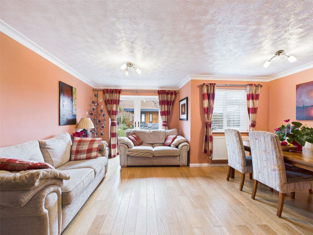 Property photo 3 of 23 Picture No. 18