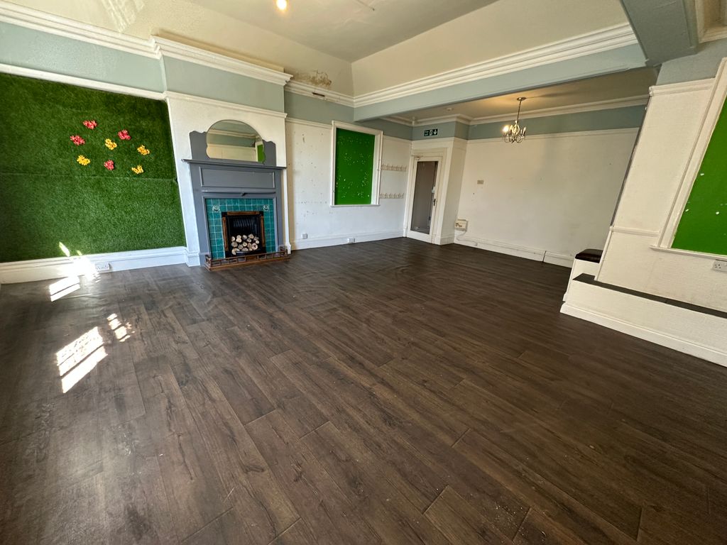 Property photo 2 of 3