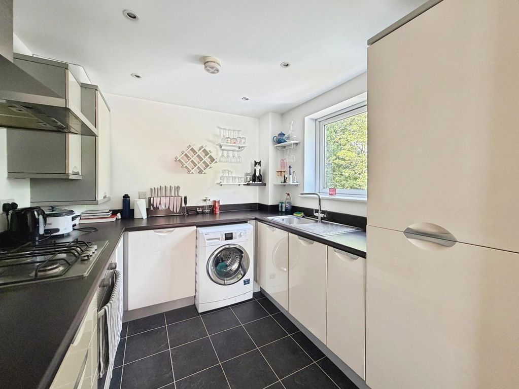 Property photo 2 of 9 Pbox-Img.Jpg