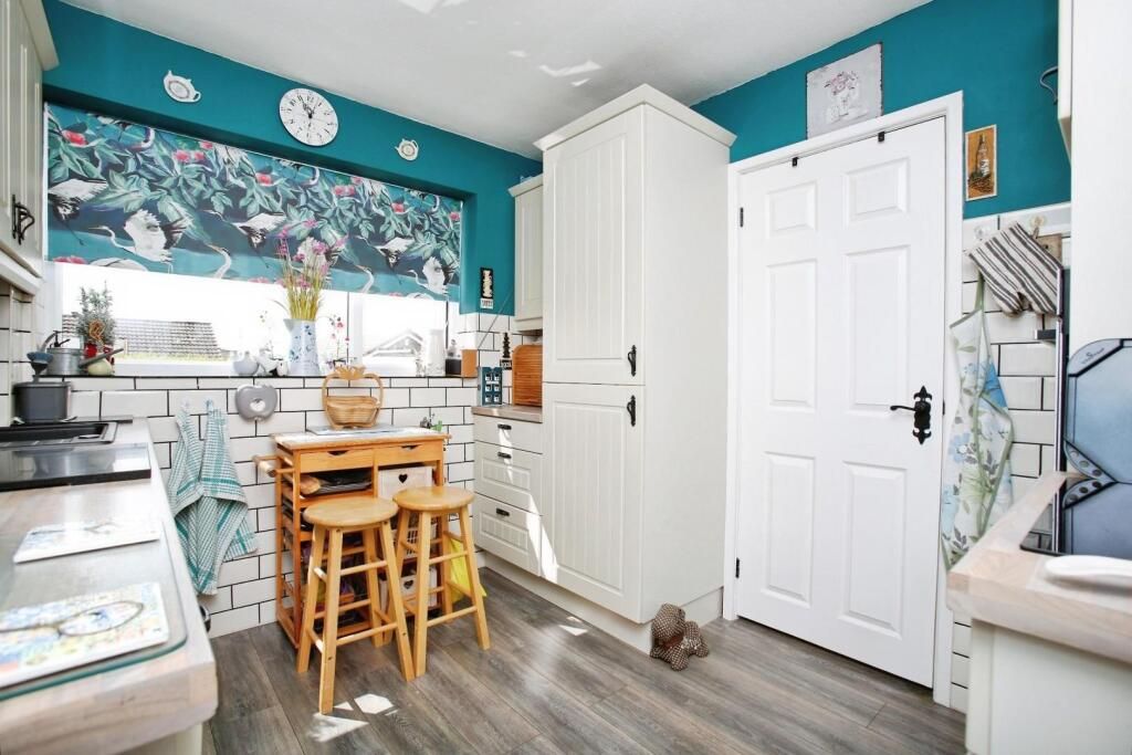 Property photo 2 of 16 Photo 1