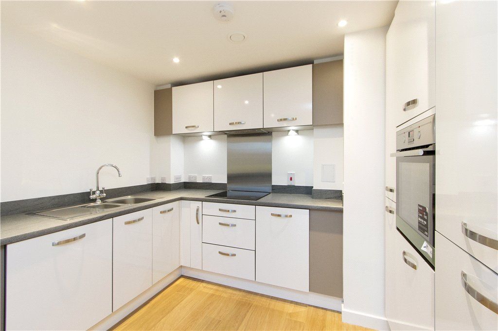 Property photo 2 of 6 Kitchen