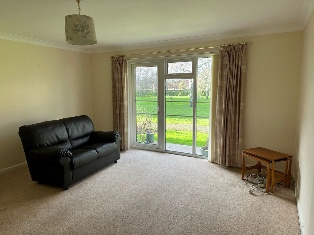 Property photo 3 of 8