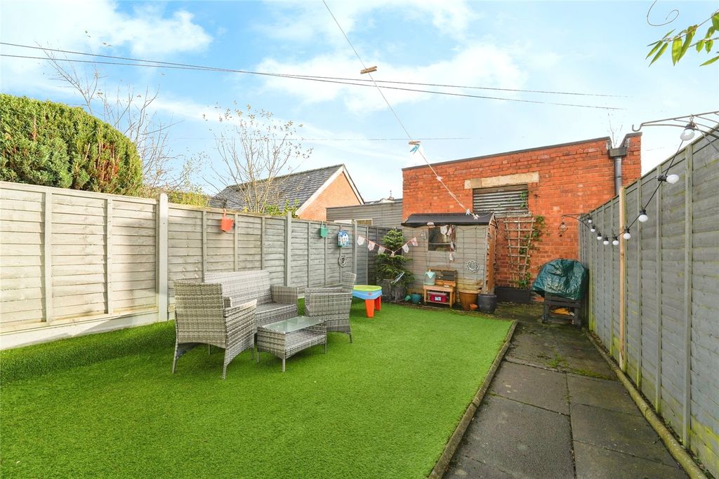 Property photo 3 of 18 Picture No. 16